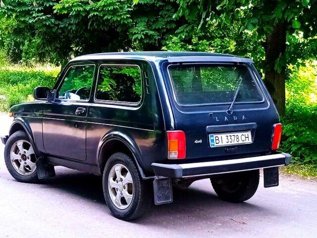 Зеленый ВАЗ Нива, объемом двигателя 1.7 л и пробегом 200 тыс. км за 3999 $, фото 11 на Automoto.ua