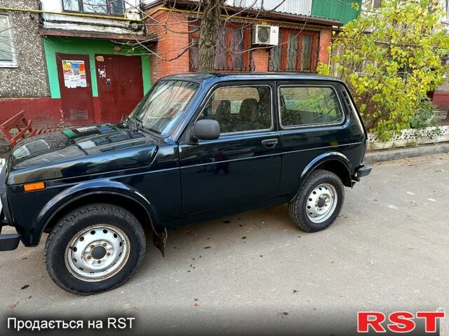 Зеленый ВАЗ Нива, объемом двигателя 1.7 л и пробегом 200 тыс. км за 3700 $, фото 1 на Automoto.ua