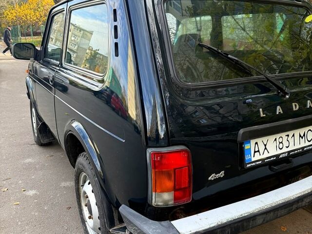 Зеленый ВАЗ Нива, объемом двигателя 1.7 л и пробегом 200 тыс. км за 3700 $, фото 3 на Automoto.ua
