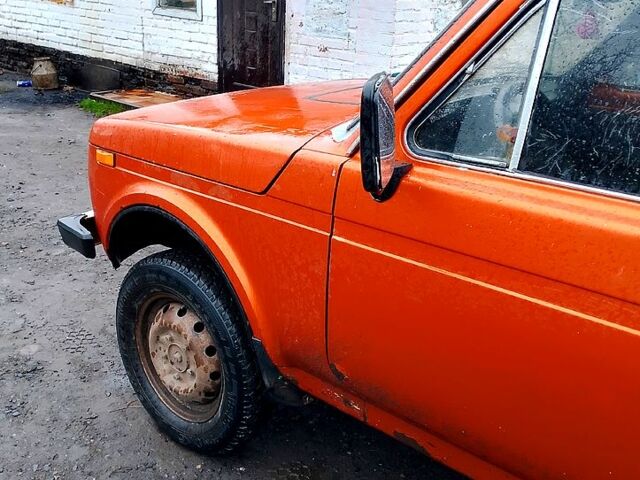 Помаранчевий ВАЗ Нива, об'ємом двигуна 1.6 л та пробігом 220 тис. км за 1500 $, фото 6 на Automoto.ua