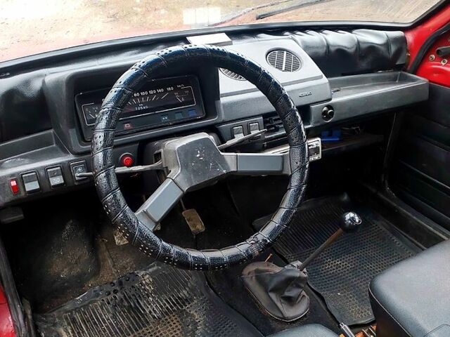 Красный ВАЗ Ока, объемом двигателя 0.7 л и пробегом 0 тыс. км за 900 $, фото 4 на Automoto.ua