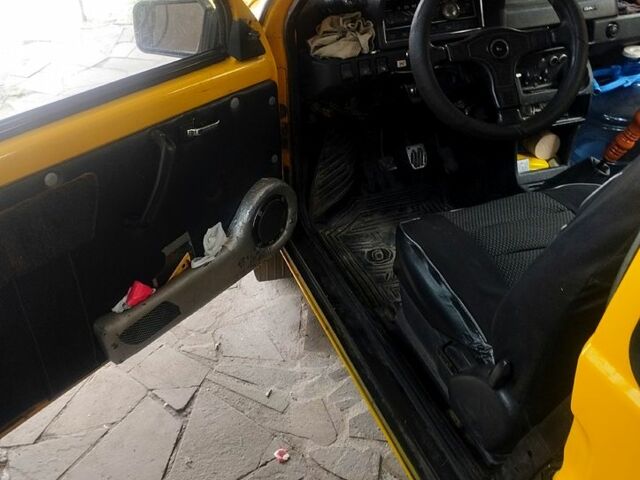 Желтый ВАЗ Ока, объемом двигателя 0.8 л и пробегом 0 тыс. км за 1400 $, фото 1 на Automoto.ua
