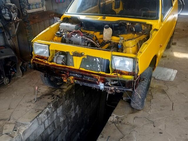 Желтый ВАЗ Ока, объемом двигателя 0.8 л и пробегом 0 тыс. км за 1400 $, фото 6 на Automoto.ua
