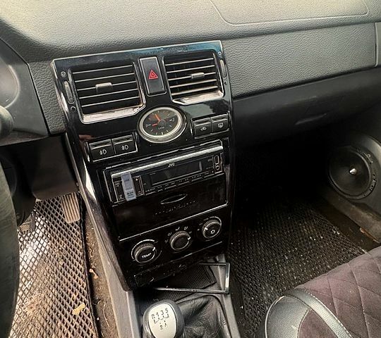 Білий ВАЗ Priora, об'ємом двигуна 1.6 л та пробігом 25700 тис. км за 2900 $, фото 5 на Automoto.ua