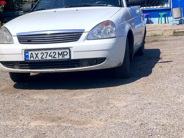 Белый ВАЗ Priora, объемом двигателя 1.6 л и пробегом 0 тыс. км за 2800 $, фото 1 на Automoto.ua