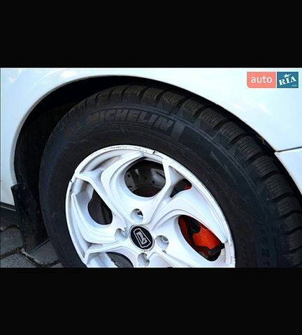 Белый ВАЗ Priora, объемом двигателя 1.6 л и пробегом 79 тыс. км за 4000 $, фото 8 на Automoto.ua