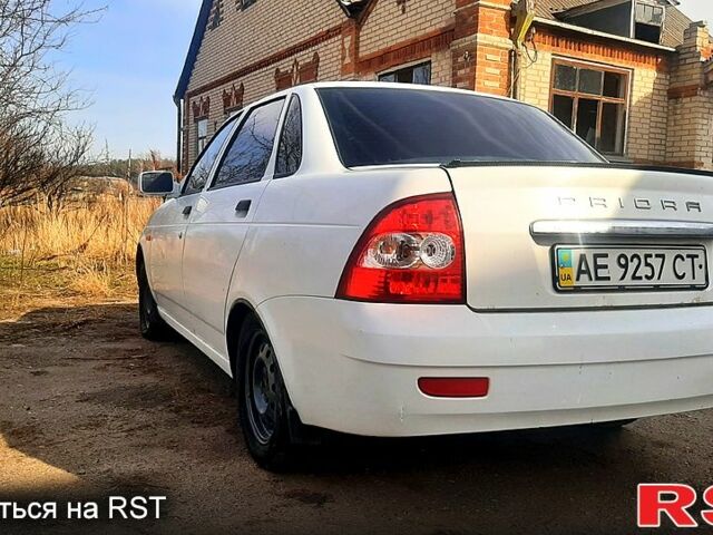 Белый ВАЗ Priora, объемом двигателя 1.6 л и пробегом 0 тыс. км за 2800 $, фото 4 на Automoto.ua