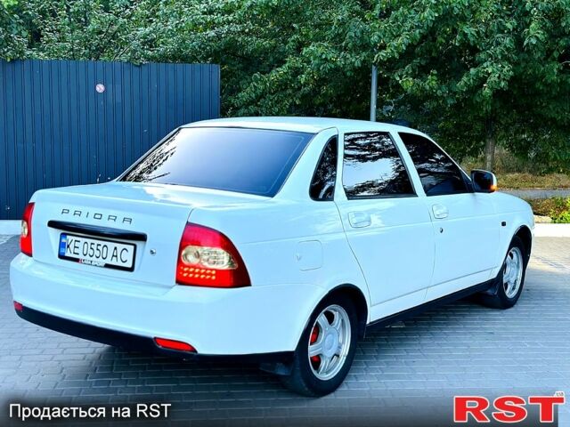 Белый ВАЗ Priora, объемом двигателя 1.6 л и пробегом 170 тыс. км за 3850 $, фото 9 на Automoto.ua