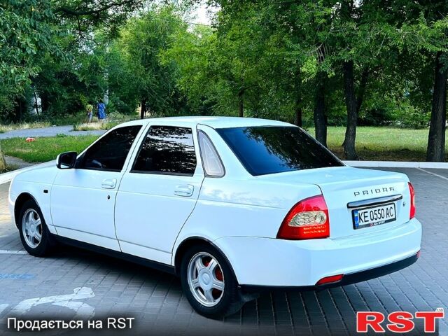 Белый ВАЗ Priora, объемом двигателя 1.6 л и пробегом 170 тыс. км за 3850 $, фото 8 на Automoto.ua
