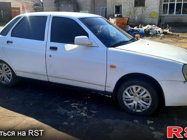 Білий ВАЗ Priora, об'ємом двигуна 1.6 л та пробігом 111 тис. км за 2300 $, фото 3 на Automoto.ua