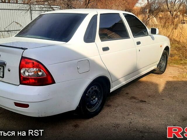 Белый ВАЗ Priora, объемом двигателя 1.6 л и пробегом 0 тыс. км за 2800 $, фото 2 на Automoto.ua