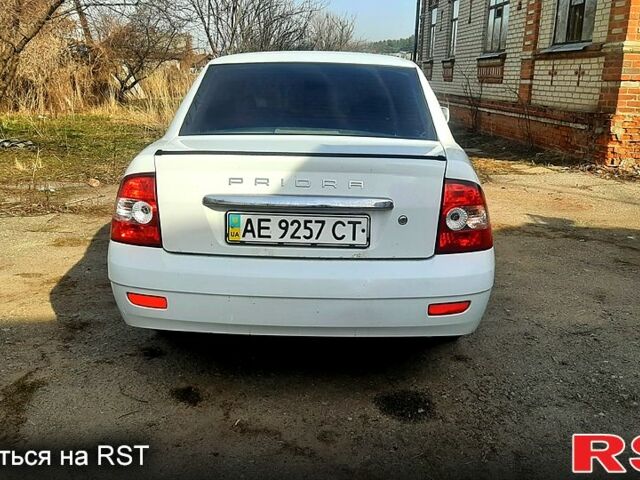 Белый ВАЗ Priora, объемом двигателя 1.6 л и пробегом 0 тыс. км за 2800 $, фото 3 на Automoto.ua