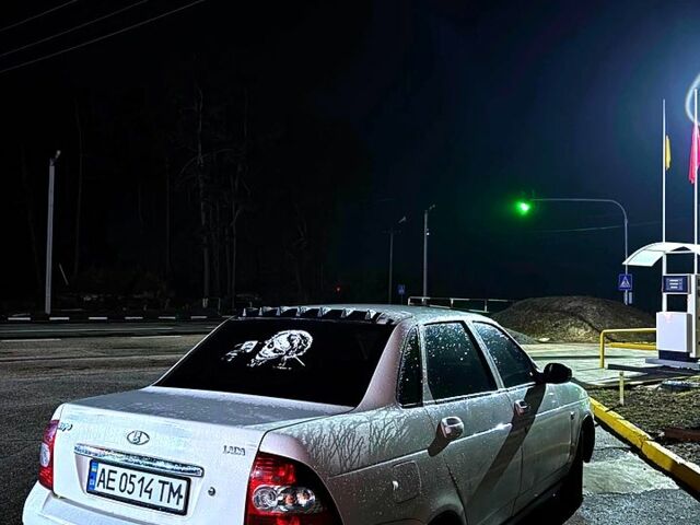 Білий ВАЗ Priora, об'ємом двигуна 1.6 л та пробігом 0 тис. км за 2000 $, фото 2 на Automoto.ua