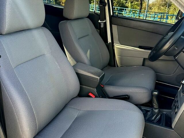 Білий ВАЗ Priora, об'ємом двигуна 1.6 л та пробігом 122 тис. км за 3200 $, фото 12 на Automoto.ua