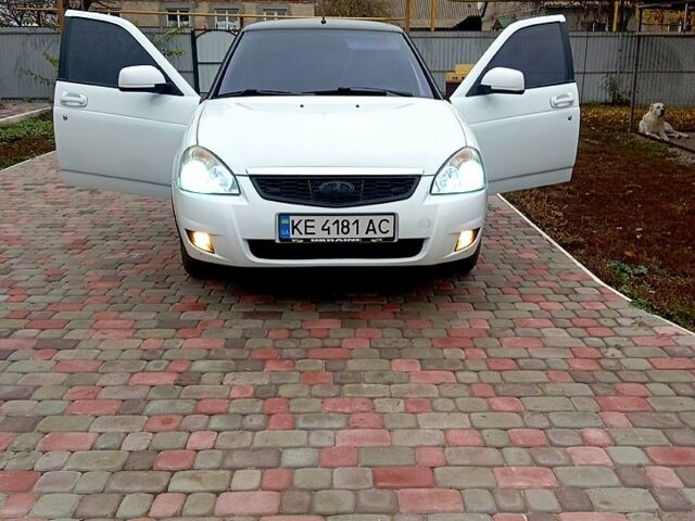 Білий ВАЗ Priora, об'ємом двигуна 1.6 л та пробігом 0 тис. км за 3700 $, фото 2 на Automoto.ua