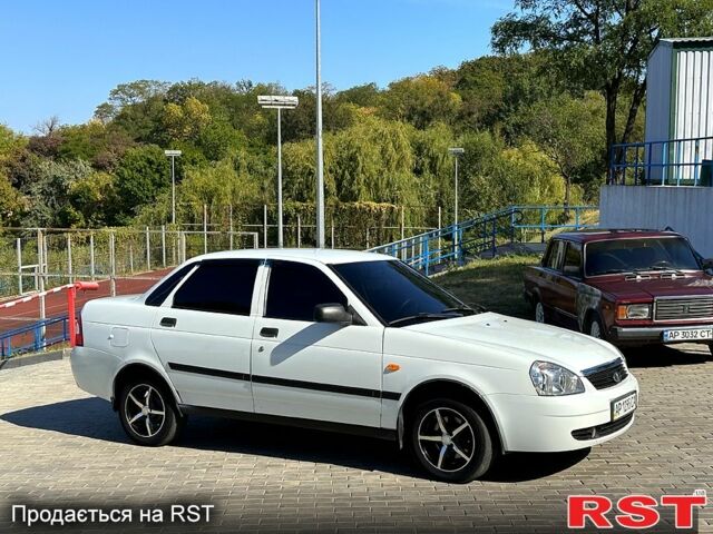 Білий ВАЗ Priora, об'ємом двигуна 1.6 л та пробігом 122 тис. км за 3200 $, фото 3 на Automoto.ua