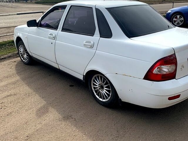 Білий ВАЗ Priora, об'ємом двигуна 1.6 л та пробігом 0 тис. км за 1500 $, фото 3 на Automoto.ua