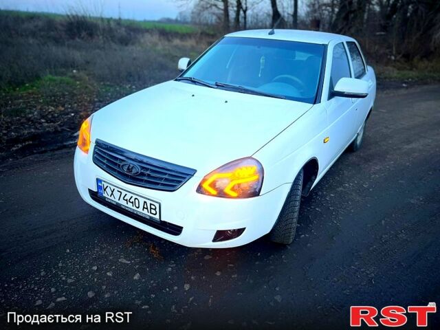 Білий ВАЗ Priora, об'ємом двигуна 1.6 л та пробігом 280 тис. км за 3500 $, фото 7 на Automoto.ua