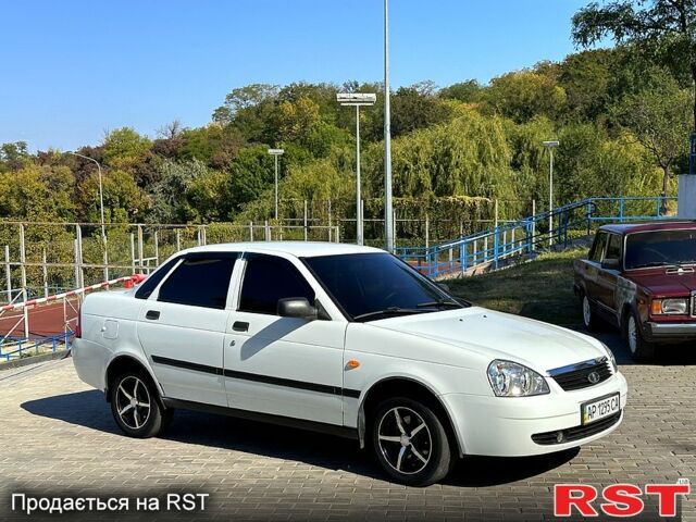 Білий ВАЗ Priora, об'ємом двигуна 1.6 л та пробігом 122 тис. км за 3200 $, фото 4 на Automoto.ua
