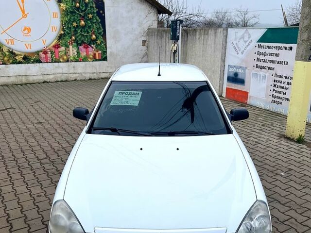 Білий ВАЗ Priora, об'ємом двигуна 1.6 л та пробігом 170 тис. км за 2700 $, фото 10 на Automoto.ua