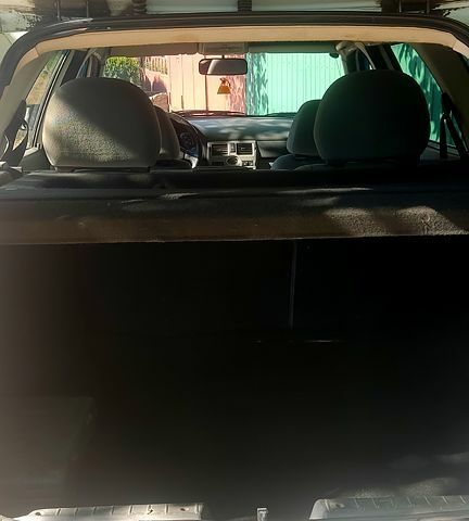 Белый ВАЗ Priora, объемом двигателя 1.6 л и пробегом 142 тыс. км за 2700 $, фото 4 на Automoto.ua