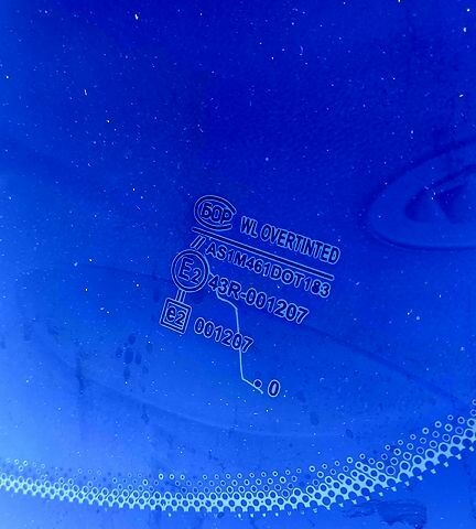 Белый ВАЗ Priora, объемом двигателя 1.6 л и пробегом 142 тыс. км за 2700 $, фото 7 на Automoto.ua