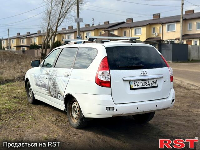 Белый ВАЗ Priora, объемом двигателя 1.6 л и пробегом 240 тыс. км за 1400 $, фото 2 на Automoto.ua