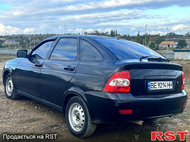 Черный ВАЗ Priora, объемом двигателя 1.6 л и пробегом 200 тыс. км за 2200 $, фото 2 на Automoto.ua