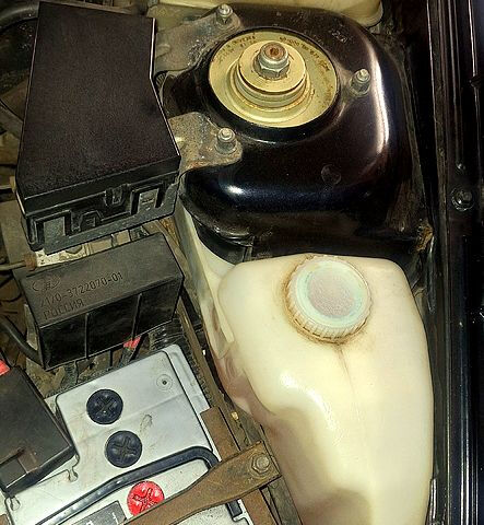 Чорний ВАЗ Priora, об'ємом двигуна 1.6 л та пробігом 132 тис. км за 3100 $, фото 10 на Automoto.ua