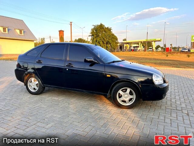 Черный ВАЗ Priora, объемом двигателя 1.6 л и пробегом 200 тыс. км за 2200 $, фото 5 на Automoto.ua