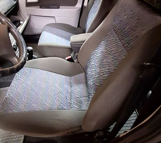 Чорний ВАЗ Priora, об'ємом двигуна 1.6 л та пробігом 132 тис. км за 3100 $, фото 7 на Automoto.ua