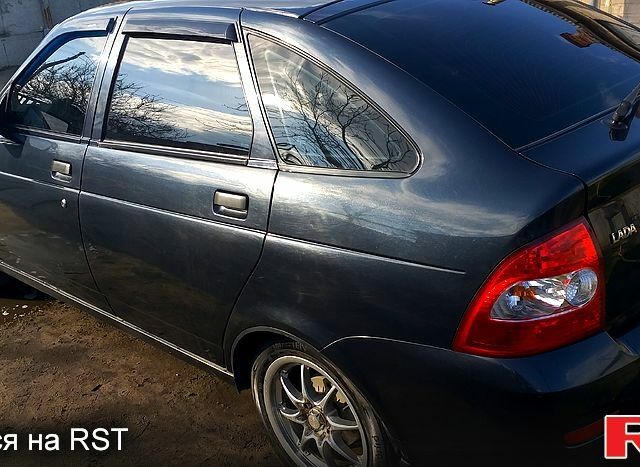 Черный ВАЗ Priora, объемом двигателя 1.6 л и пробегом 165 тыс. км за 3300 $, фото 1 на Automoto.ua