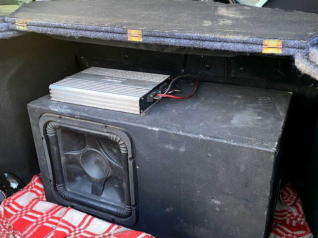 Черный ВАЗ Priora, объемом двигателя 1.6 л и пробегом 199 тыс. км за 1800 $, фото 7 на Automoto.ua