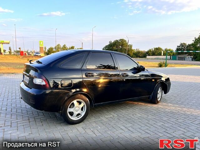 Черный ВАЗ Priora, объемом двигателя 1.6 л и пробегом 200 тыс. км за 2200 $, фото 1 на Automoto.ua