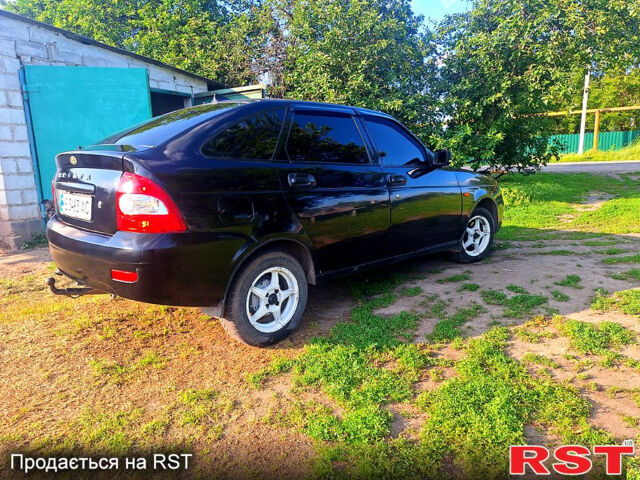 Черный ВАЗ Priora, объемом двигателя 1.6 л и пробегом 380 тыс. км за 2500 $, фото 2 на Automoto.ua