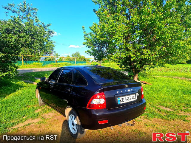 Черный ВАЗ Priora, объемом двигателя 1.6 л и пробегом 380 тыс. км за 2500 $, фото 3 на Automoto.ua