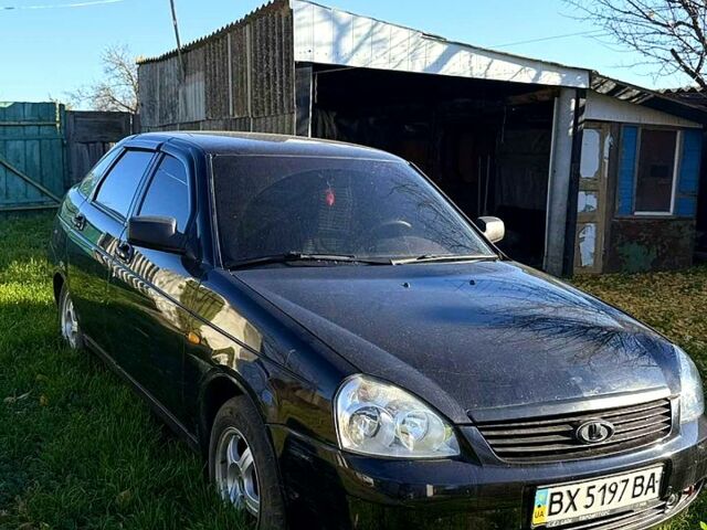 Черный ВАЗ Priora, объемом двигателя 1.6 л и пробегом 110 тыс. км за 2400 $, фото 2 на Automoto.ua