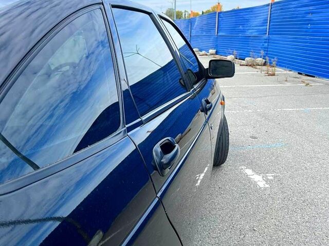 Черный ВАЗ Priora, объемом двигателя 1.6 л и пробегом 198 тыс. км за 2699 $, фото 3 на Automoto.ua