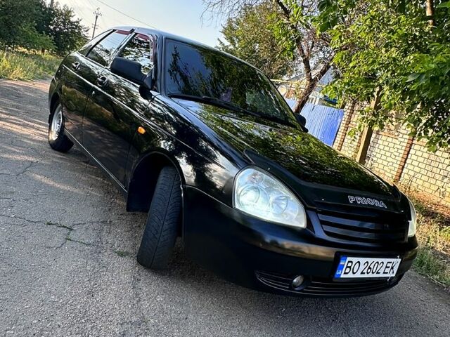 Черный ВАЗ Priora, объемом двигателя 1.6 л и пробегом 174 тыс. км за 2550 $, фото 6 на Automoto.ua