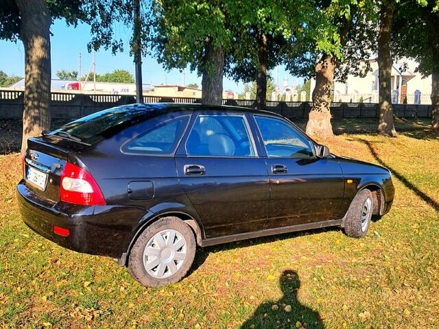 Чорний ВАЗ Priora, об'ємом двигуна 1.6 л та пробігом 189 тис. км за 2500 $, фото 6 на Automoto.ua