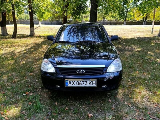 Черный ВАЗ Priora, объемом двигателя 1.6 л и пробегом 158 тыс. км за 3400 $, фото 6 на Automoto.ua