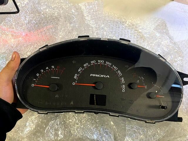 Чорний ВАЗ Priora, об'ємом двигуна 1.6 л та пробігом 116 тис. км за 5000 $, фото 4 на Automoto.ua