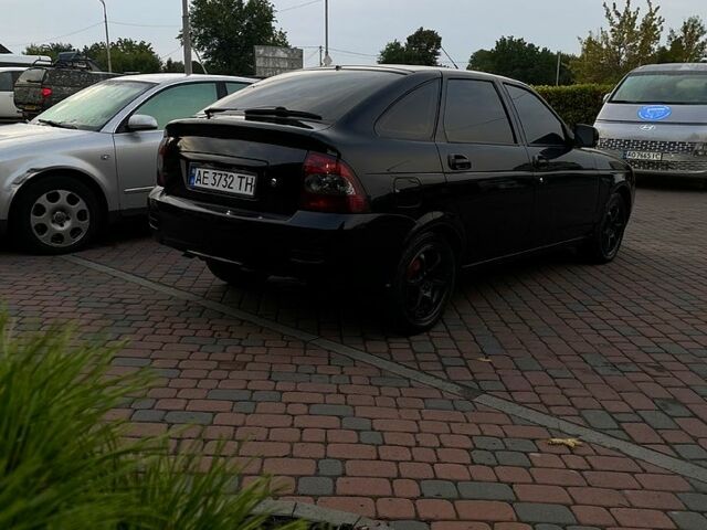 Черный ВАЗ Priora, объемом двигателя 1.6 л и пробегом 104 тыс. км за 4500 $, фото 2 на Automoto.ua