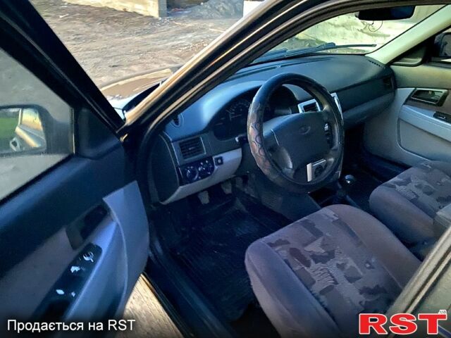 Черный ВАЗ Priora, объемом двигателя 1.6 л и пробегом 185 тыс. км за 1850 $, фото 7 на Automoto.ua