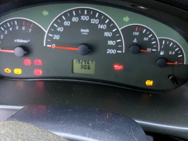 Черный ВАЗ Priora, объемом двигателя 1.6 л и пробегом 174 тыс. км за 2000 $, фото 6 на Automoto.ua