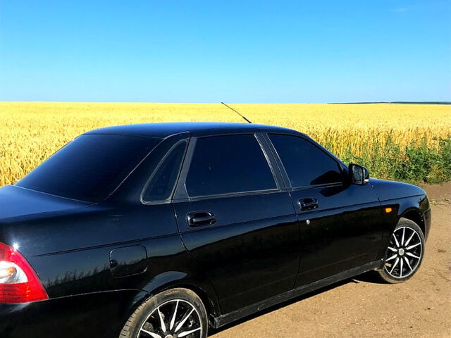 Черный ВАЗ Priora, объемом двигателя 1.6 л и пробегом 147 тыс. км за 4400 $, фото 7 на Automoto.ua