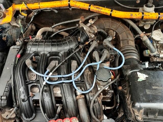 Черный ВАЗ Priora, объемом двигателя 1.6 л и пробегом 330 тыс. км за 2400 $, фото 4 на Automoto.ua