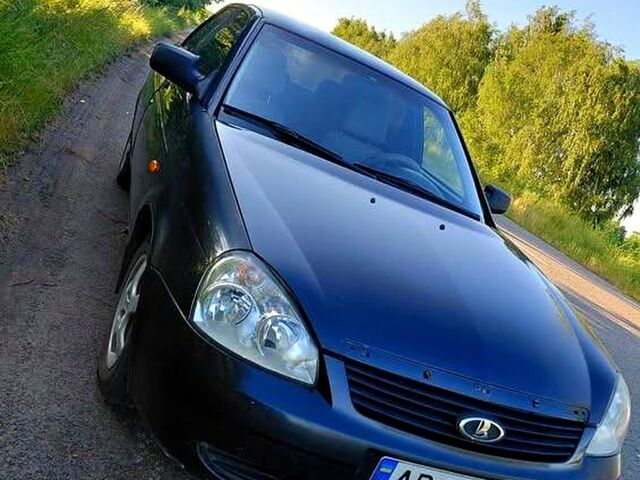 Черный ВАЗ Priora, объемом двигателя 1.6 л и пробегом 200 тыс. км за 2100 $, фото 1 на Automoto.ua