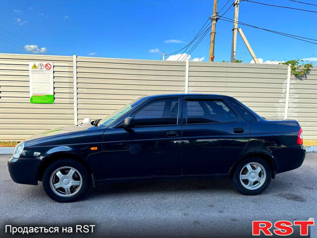 Черный ВАЗ Priora, объемом двигателя 1.6 л и пробегом 165 тыс. км за 2100 $, фото 3 на Automoto.ua