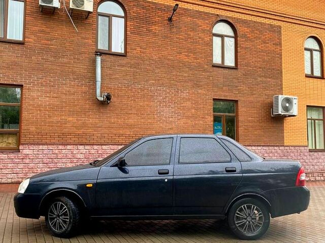 Черный ВАЗ Priora, объемом двигателя 1.6 л и пробегом 173 тыс. км за 1800 $, фото 5 на Automoto.ua